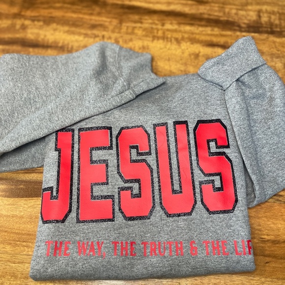 Sweaters - Gray Sweatshirt with Red 'Jesus' Print